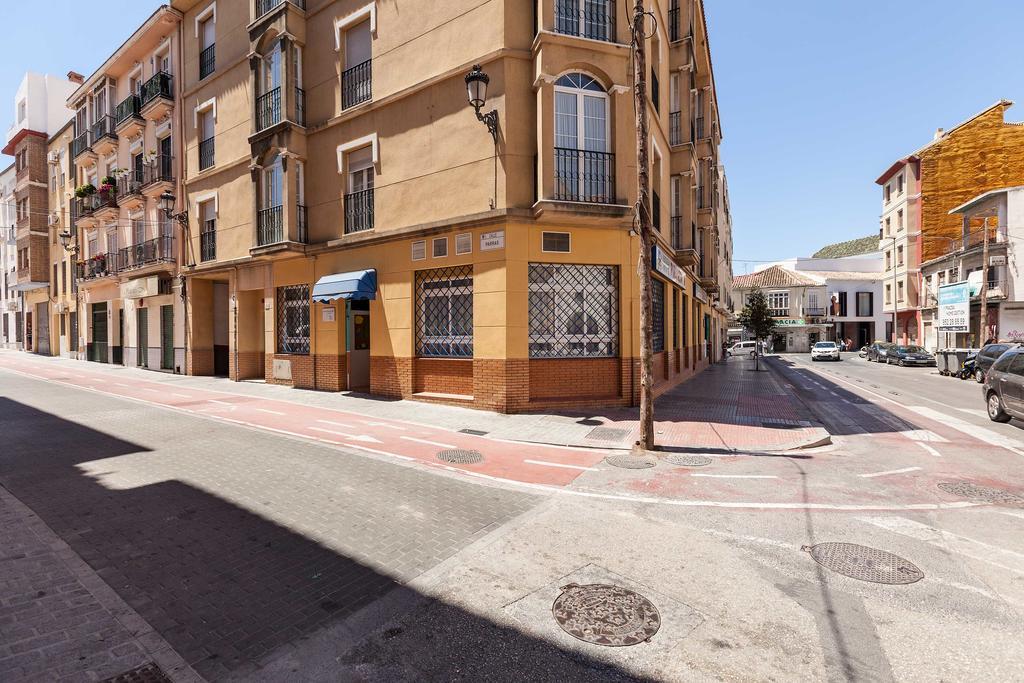 Urbanchicmalaga 3 Bedroom Spacious Quiet Historic Malaga Apt Dış mekan fotoğraf
