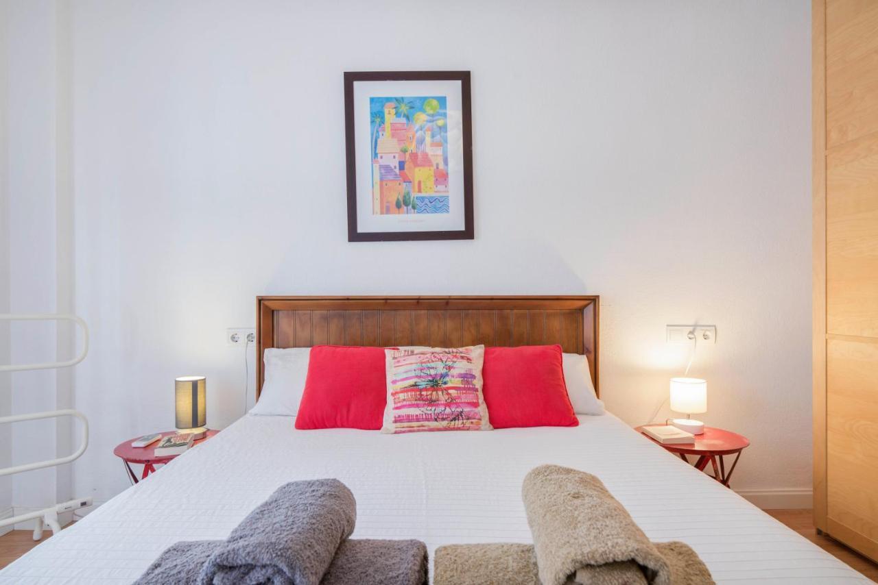 Urbanchicmalaga 3 Bedroom Spacious Quiet Historic Malaga Apt Dış mekan fotoğraf